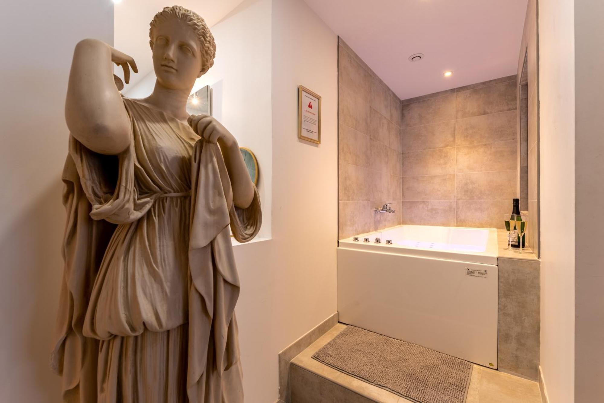 Le Fruit Defendu "Love Room" Jacuzzi Centre Ville Rouen Luaran gambar