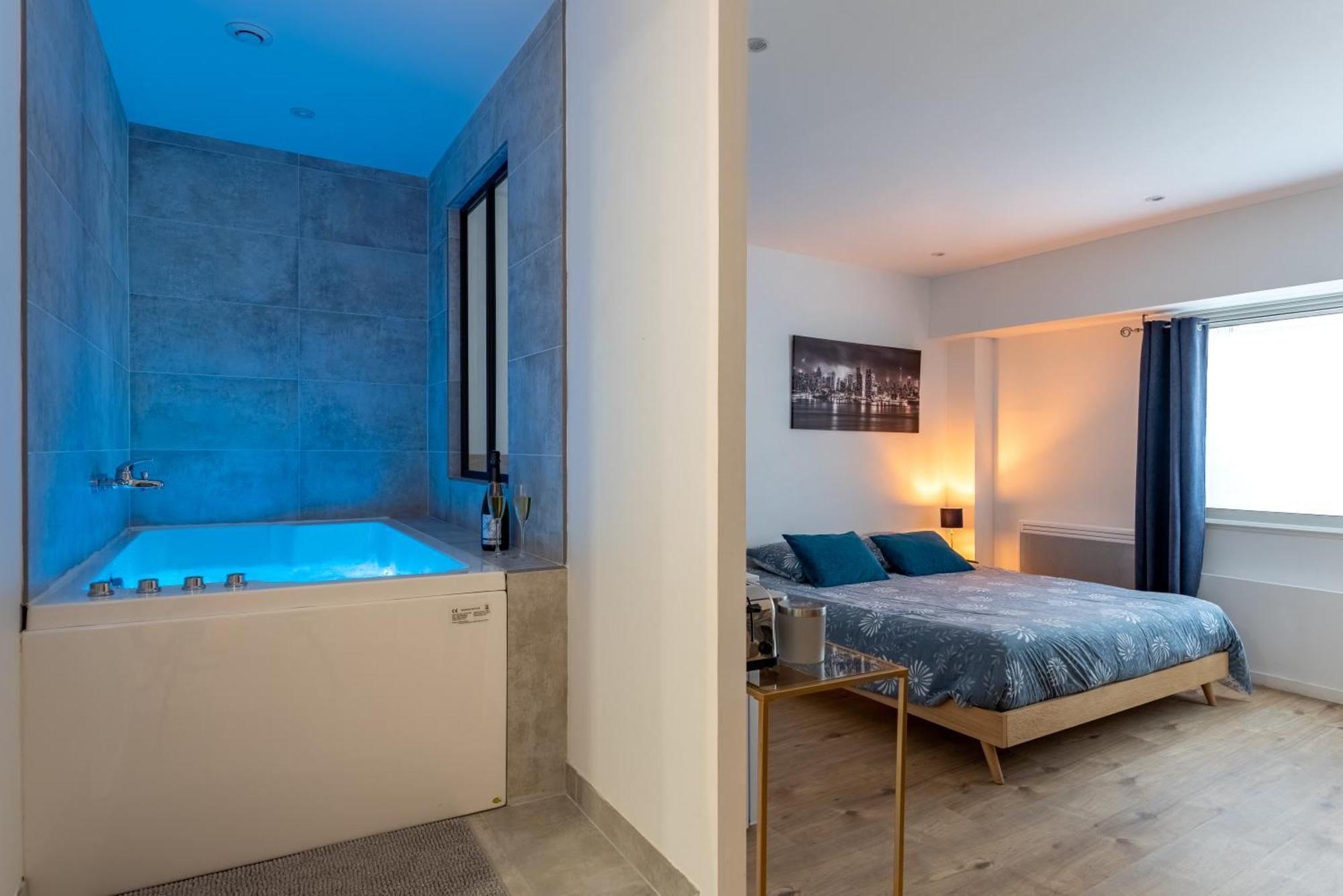 Le Fruit Defendu "Love Room" Jacuzzi Centre Ville Rouen Luaran gambar